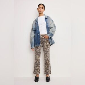 Good American Kick Flare Leopard Jeans